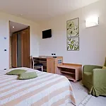 Hotel Golf 4*