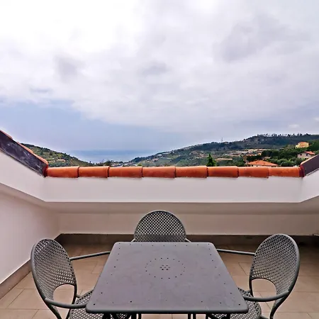 酒店 卡斯泰拉罗高尔夫度假酒店