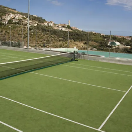 酒店 卡斯泰拉罗高尔夫度假酒店 卡斯泰拉罗