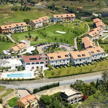 Golf קסטלארו