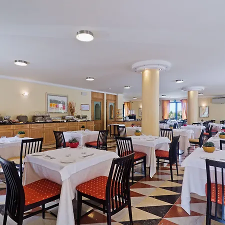 酒店 卡斯泰拉罗高尔夫度假酒店