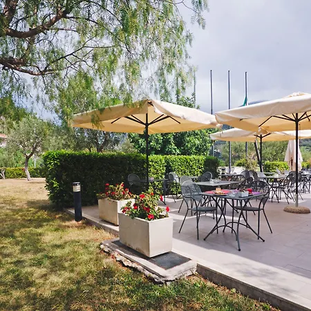 酒店 卡斯泰拉罗高尔夫度假酒店 卡斯泰拉罗