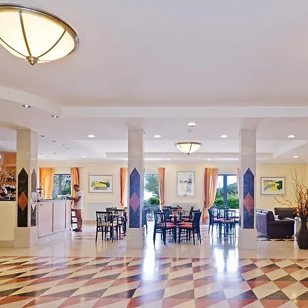 فندق Golf كاستيلارو