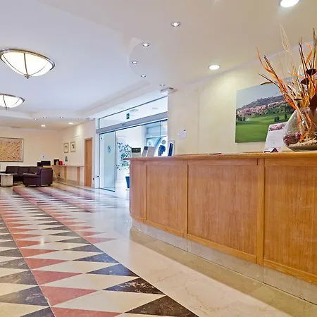 卡斯泰拉罗高尔夫度假酒店 酒店 卡斯泰拉罗