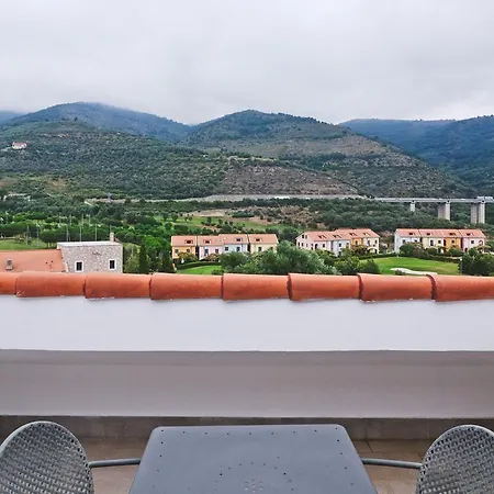 Golf 4* Castellaro (Liguria)