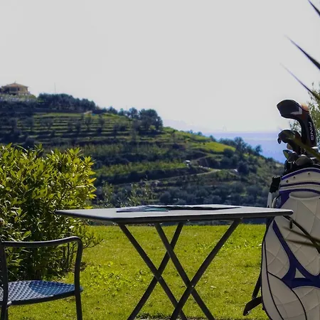 Golf فندق كاستيلارو