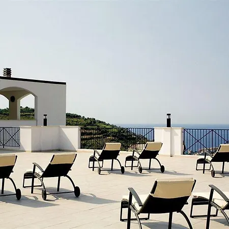Castellaro Golf Hotel