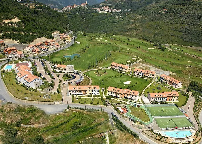 Golf Hotel 4*