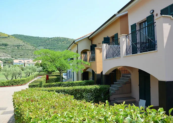 Golf 4* Castellaro (Liguria)